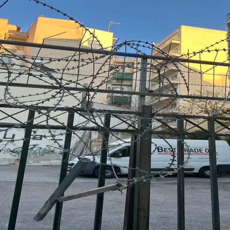ΠΑΙΔΙΚΕΣ ΧΑΡΕΣ ΣΤΗΝ ΑΘΗΝΑ ΕΠΙΚΙΝΔΥΝΕΣ ΓΙΑ ΤΗΝ ΑΣΦΑΛΕΙΑ ΤΩΝ ΠΑΙΔΙΩΝ ΜΑΣ