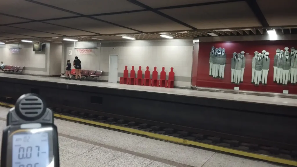 ΘΑΛΑΜΟΣ  ΕΠΙΚΙΝΔΥΝΩΝ  ΑΕΡΙΩΝ ΤΟ ΜΕΤΡΟ ΤΗΣ ΑΘΗΝΑΣ. 